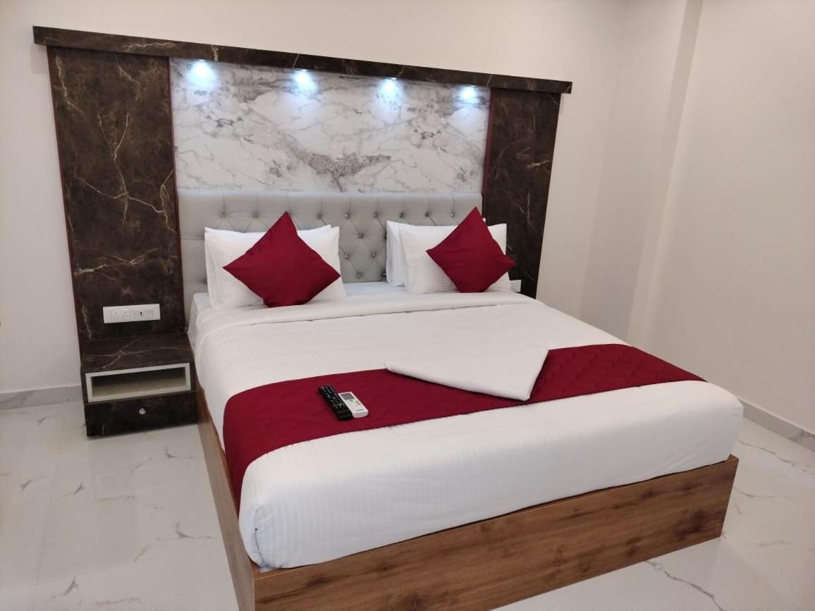 Mayuri Residency Hotel Attibele Εξωτερικό φωτογραφία