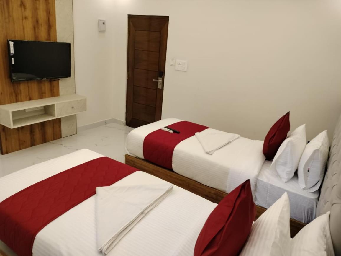 Mayuri Residency Hotel Attibele Εξωτερικό φωτογραφία